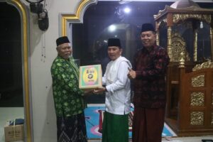 Read more about the article Setelah Benteng, Rektor Kembali Lakukan Safari Ramadhan Ke Bengkulu Selatan