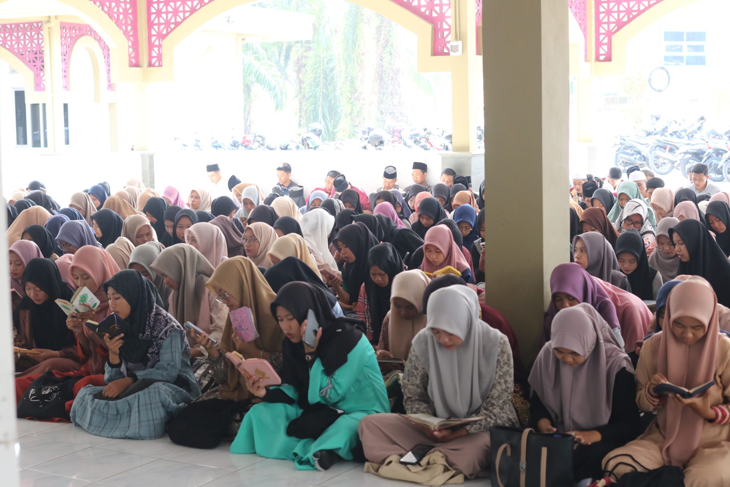 You are currently viewing UPT SQIK UIN Fatmawati Sukarno Bengkulu Gelar Tes Baca Al-Qur’an untuk Seleksi Beasiswa KIP Kuliah