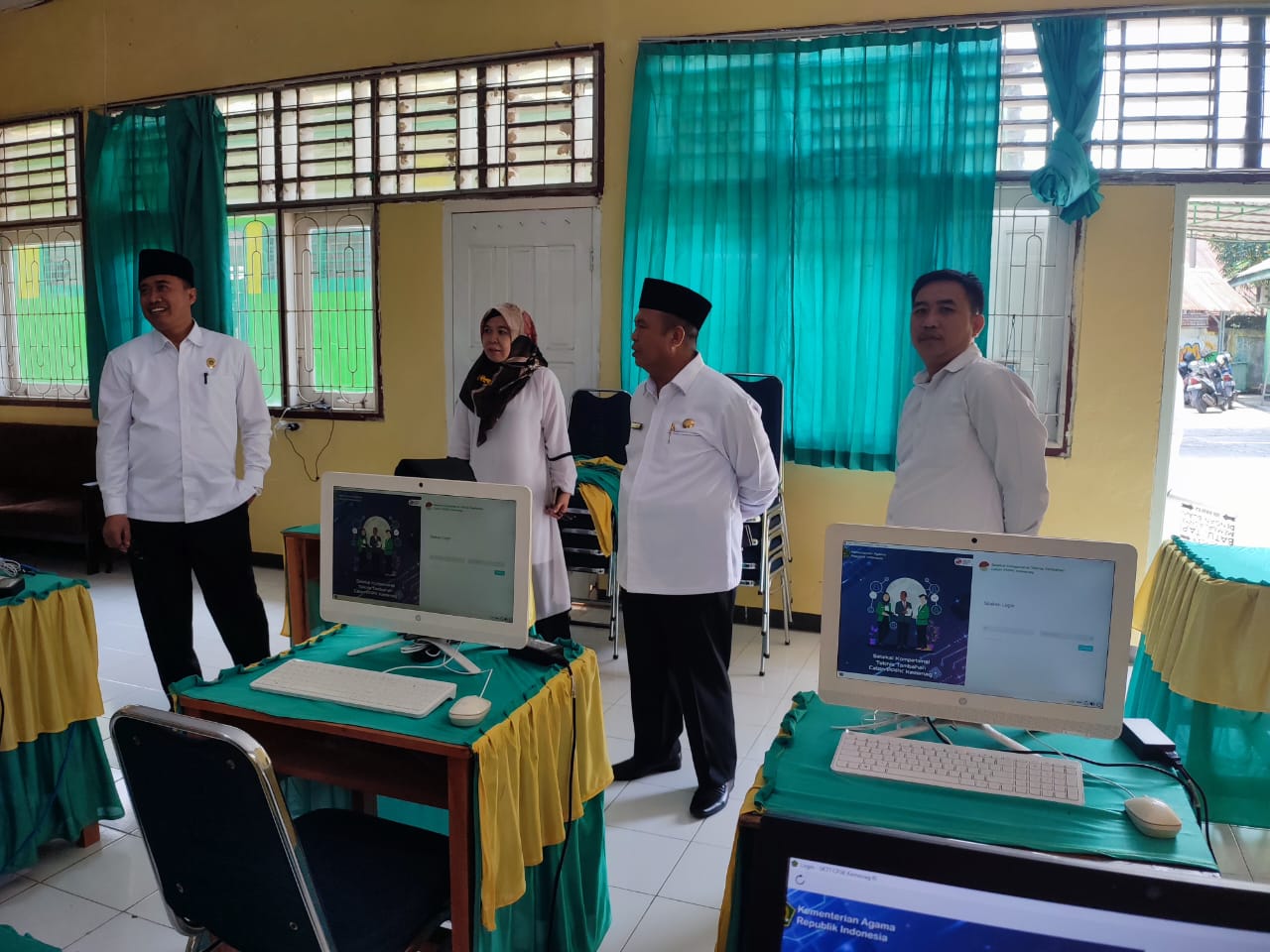 You are currently viewing Kepala Biro UIN Fatmawati Sukarno Bengkulu Sidak Kesiapan Pelaksanaan Tes Moderasi Beragama untuk Seleksi Penerimaan PPPK 2023