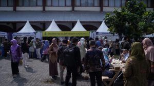 Read more about the article Dirjen Pendis Dorong Pengembangan Industri Halal Melalui Semarang Halal Food Festival