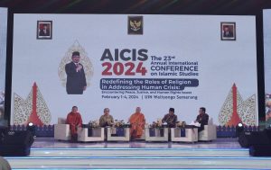 Read more about the article On Stage Discussion AICIS 2024: Refleksi dan Praktik Terbaik dalam Mengatasi Krisis Kemanusiaan