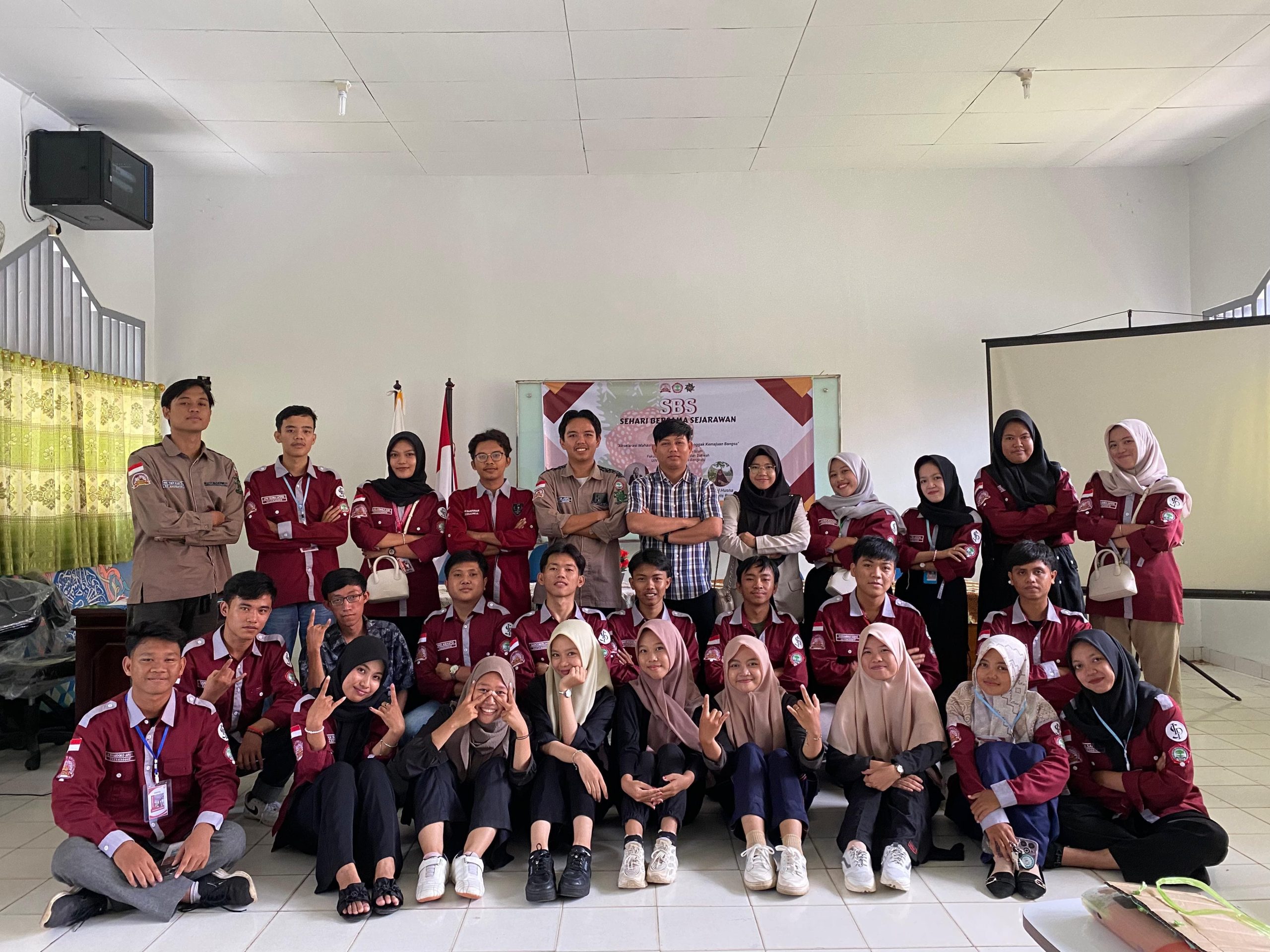 Read more about the article HMPS-SPI Sukses Gelar SBS Jilid VII, Dorong Mahasiswa untuk Berkontribusi pada Kemajuan Bangsa