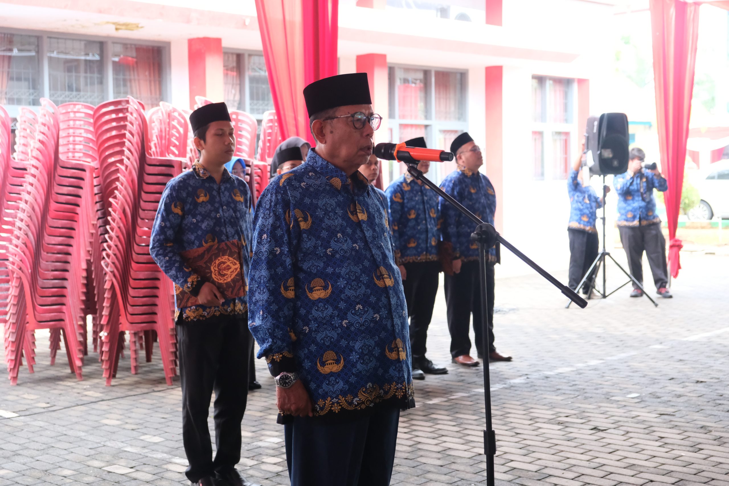 You are currently viewing Rektor UINFAS Bengkulu Pimpin Upacara Hari Pahlawan: Saatnya Menjadi Pahlawan di Era Modern