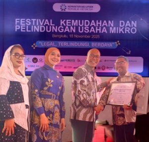Read more about the article Pusat Halal UIN Fatmawati Sukarno Bengkulu Terima Penghargaan Kementerian UMKM.