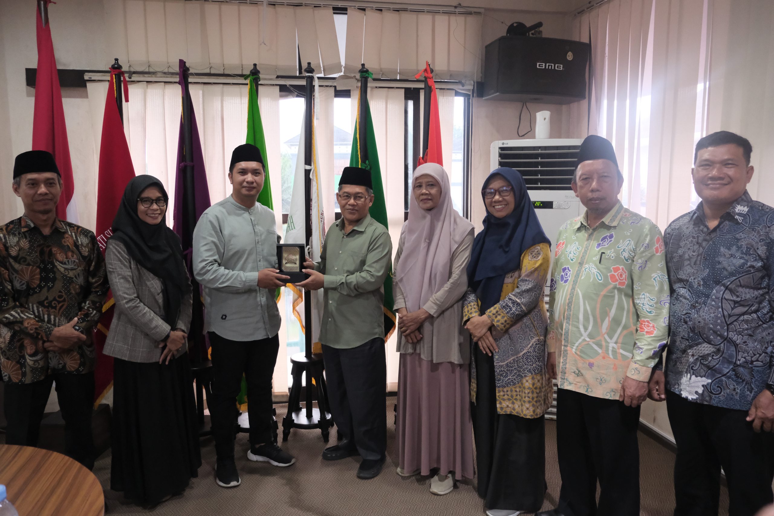 Read more about the article UINFAS Bengkulu Terima Kunjungan UIN Raden Fatah Palembang dalam Sosialisasi Wakaf UNI2025 dan Benchmarking Zakat Wakaf