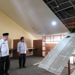 Pastikan Layanan Akademik Tetap Optimal, Kabag Umum dan Akademik UIN FAS Bengkulu Tinjau Kerusakan Perpustakaan Pascabencana