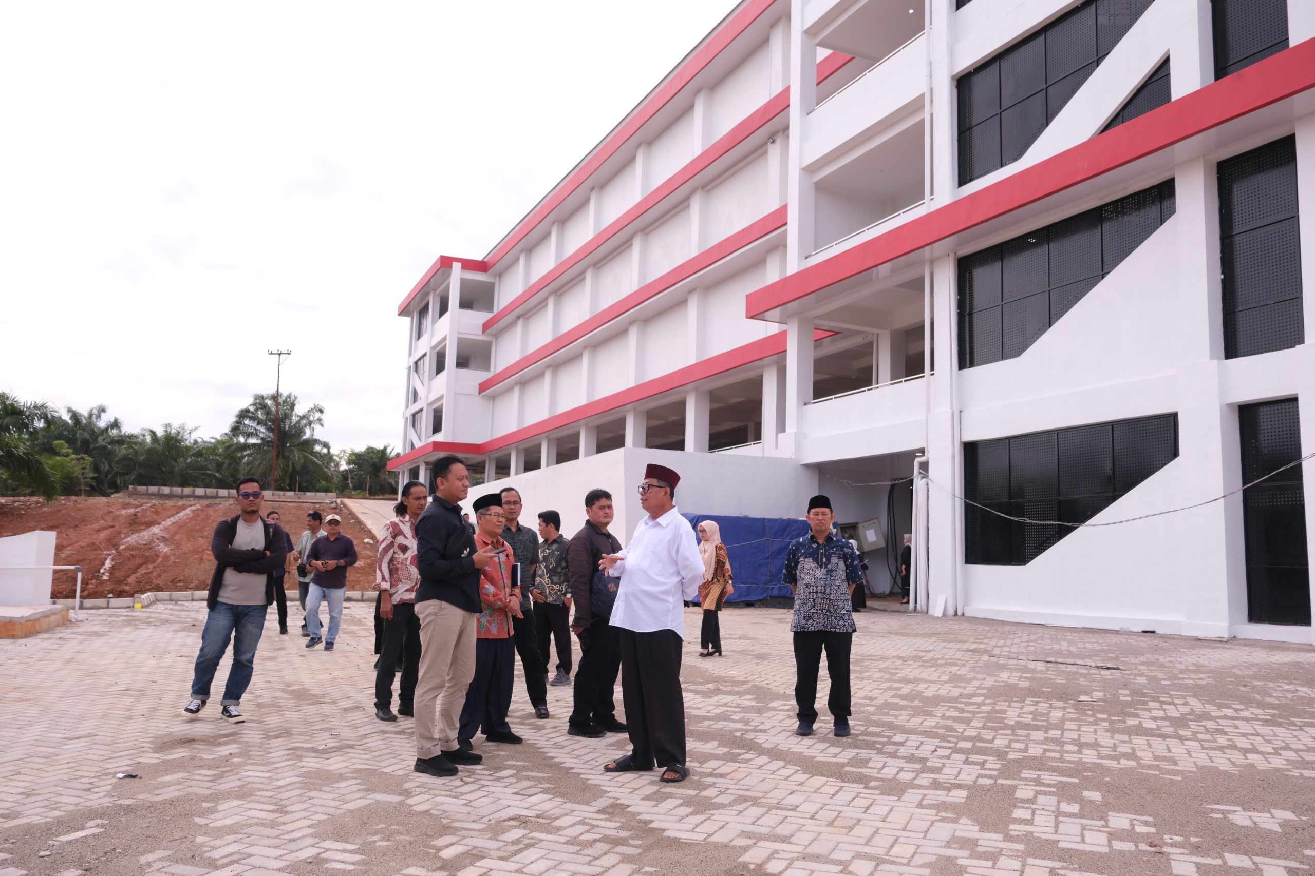 Read more about the article UIN Fatmawati Sukarno Bengkulu Terima Kunjungan BPK RI dalam Audit SBSN Pembangunan Gedung Tadris Terpadu