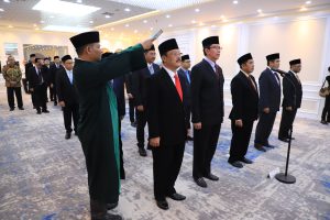 Read more about the article Prof. Dr. KH. Khairuddin, M.Ag Resmi Dilantik sebagai Rektor UIN Fatmawati Sukarno Bengkulu Periode 2026–2030