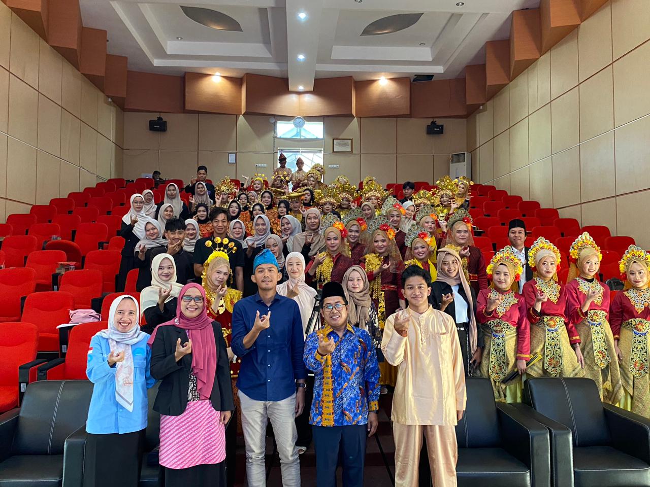 You are currently viewing Vocartion Show BKI UIN FAS Bengkulu: “Melukis Potensi, Menjemput Profesi” Dorong Siswa Kenali Arah Masa Depan