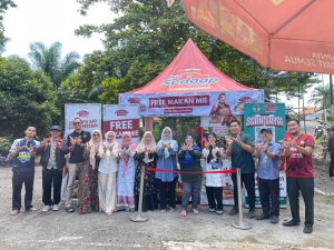 Read more about the article DEMA FUAD dan Wings Food Bagikan Ribuan Senyum Lewat Program Makan Mie Gratis