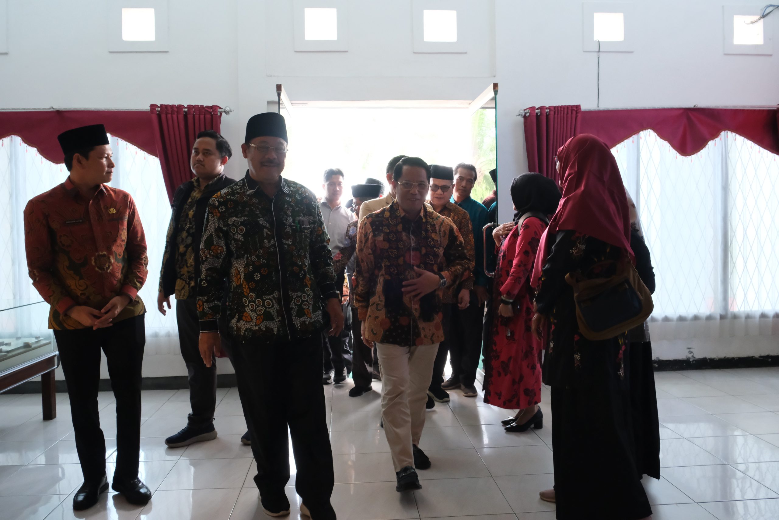 Read more about the article Sekjen Kemenag RI Tinjau Fasilitas dan Infrastruktur UIN Fatmawati Sukarno Bengkulu