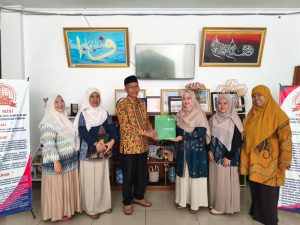 Read more about the article Monitoring Kantin Kontainer FEBI, Dompet Dhuafa Siap Perpanjang Kerja Sama Inkubasi Wirausaha Mahasiswa