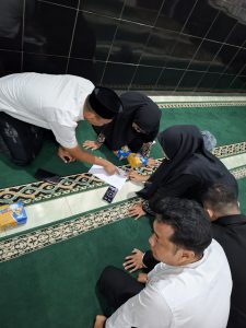 Read more about the article Fakultas Syariah UIN FAS Edukasi Warga Sido Sari, Pastikan Akurasi Arah Kiblat Masjid dan Musala