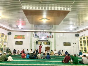 Read more about the article Maulid Nabi di Masjid Ar-Rahman, HMJ Tarbiyah Wujudkan Pengabdian dan Praktik Ibadah Kemasyarakatan