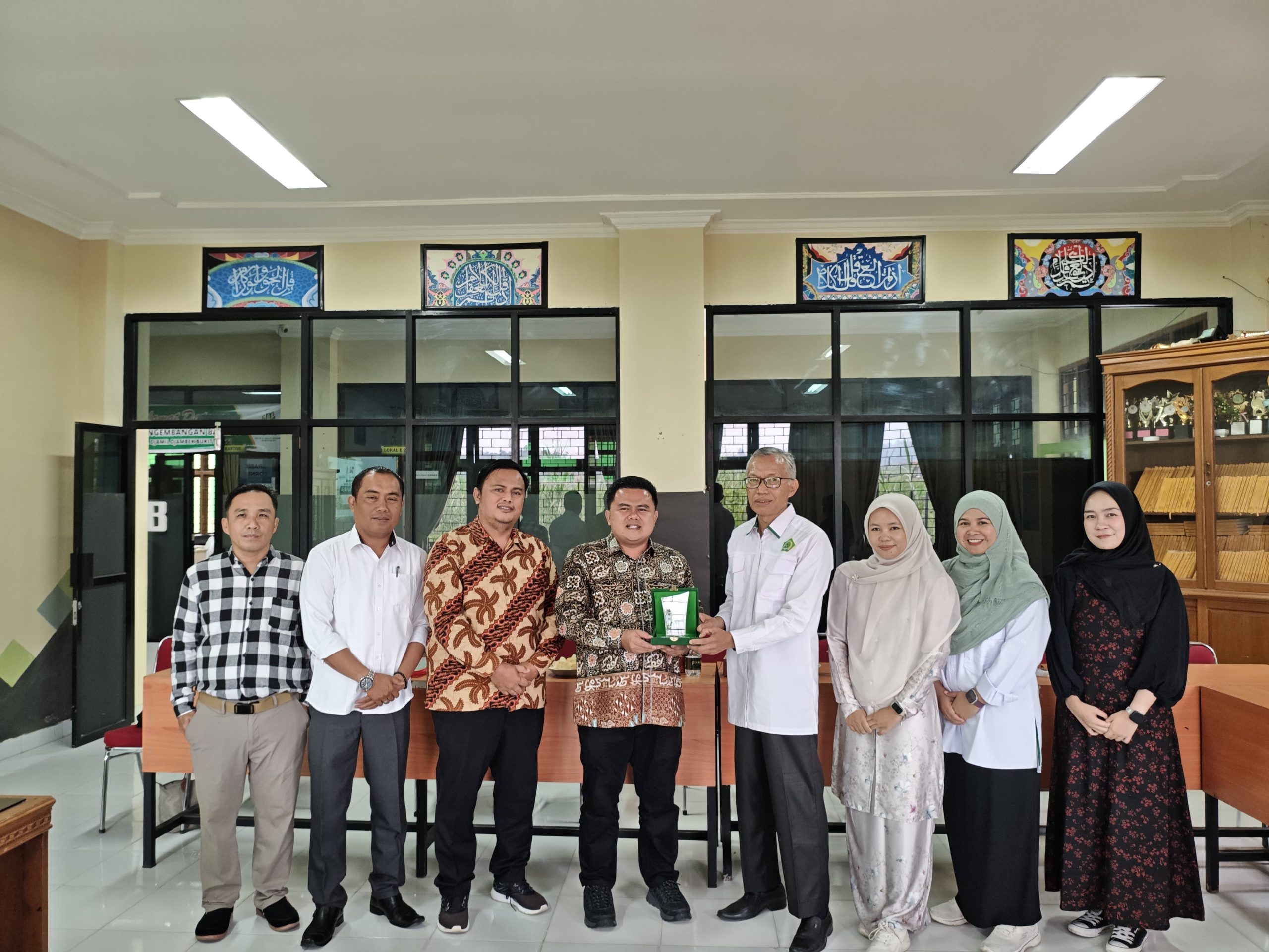 Read more about the article Perkuat Jejaring Kebahasaan, UPT Bahasa UIN Fatmawati Sukarno Bengkulu Jalin Kolaborasi Strategis dengan UIN Sjech M. Djamil Djambek Bukittinggi