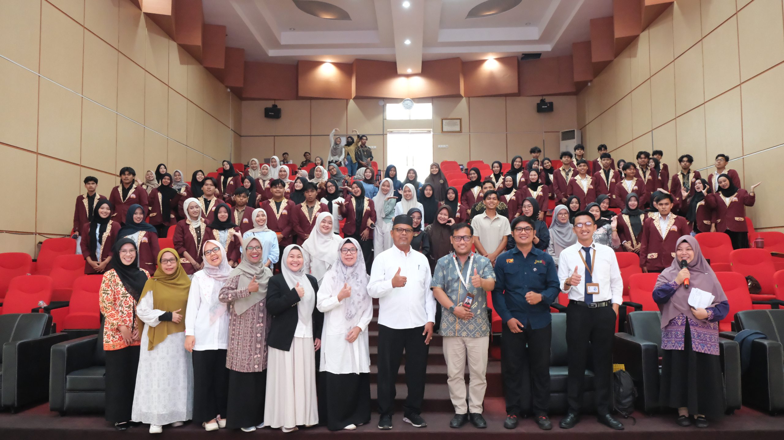 Read more about the article Bedah Buku Entrepreneurship dan Etika Bisnis Islam, Pascasarjana UIN FAS Bengkulu Dorong Lahirnya Wirausaha Muslim Berintegritas
