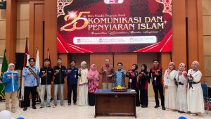 Read more about the article Semarak dan Penuh Kreativitas, HMPS KPI Tutup Dies Natalis ke-25 dengan Malam Puncak