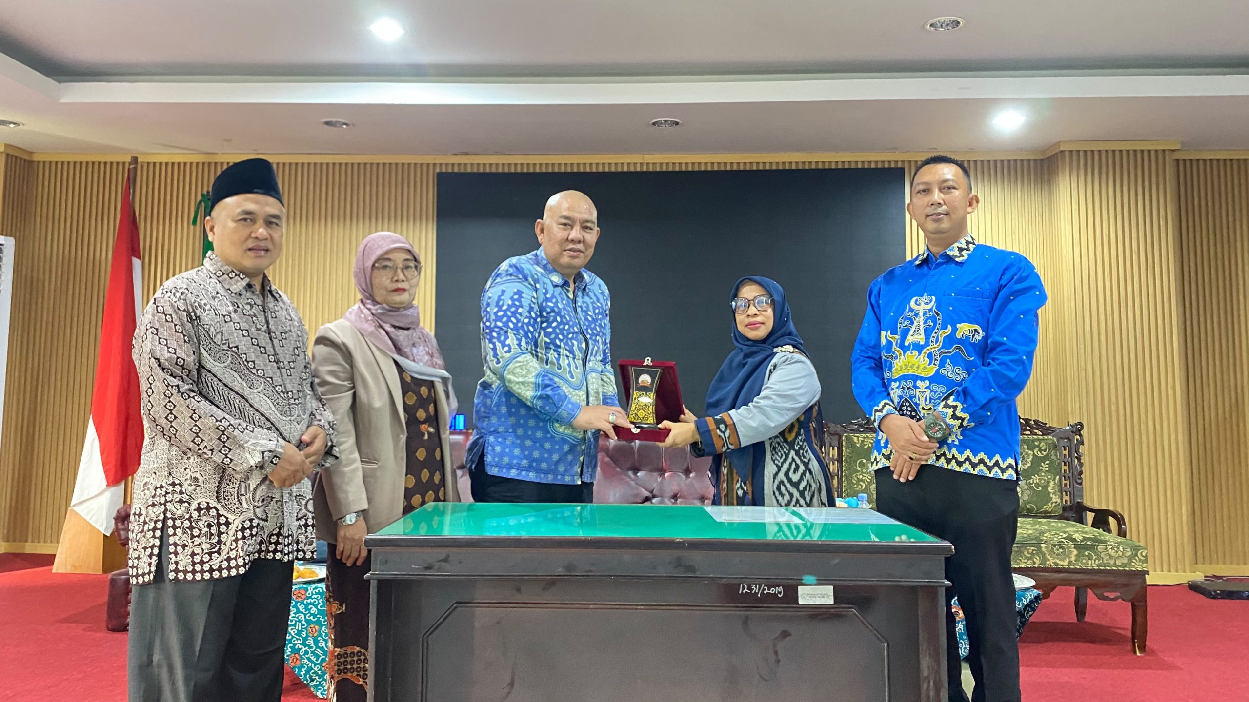 Read more about the article Perkuat Kompetensi Mahasiswa, Fakultas Syariah UIN FAS Bengkulu Gandeng LBH Ahmad Tarmizi Gumay dan Notaris Rizfitriani Alamsyah