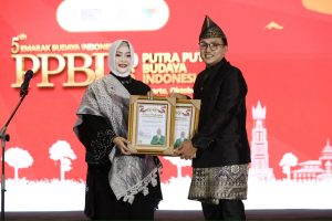 Read more about the article Dr. Reko Serasi Terima Apresiasi DPD RI atas Kontribusi di Bidang Edukasi, Budaya, dan Kepemudaan